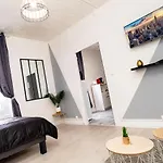 Apartment Ld-location